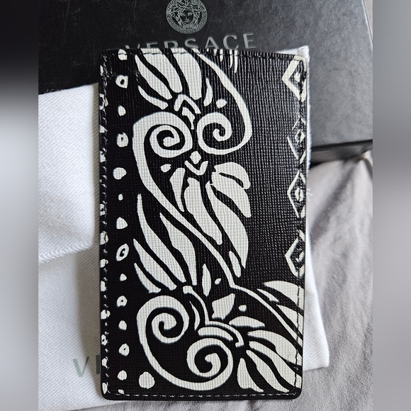 Versace Medusa Unisex Leather Card case FINAL $ FIRM - Picture 3 of 6